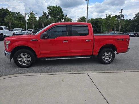 Used 2017 Ford F150 XLT w/ Equipment Group 302A Luxury AWD/4WD image 4