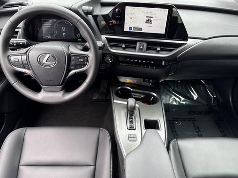 Certified 2025 Lexus UX 300h FWD w/ Accessory Package (Z2) image 26
