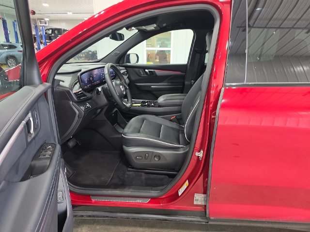 Used 2026 Buick Enclave Sport Touring AWD/4WD image 23