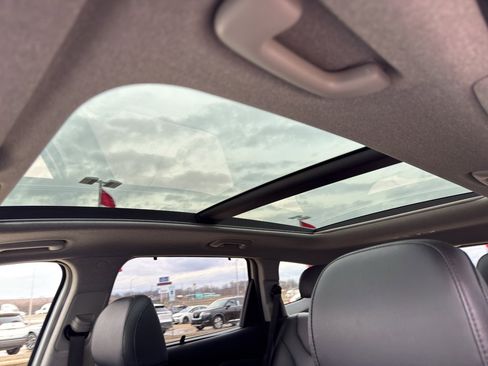 Used 2019 Hyundai Santa Fe Limited w/ Cargo Package image 11