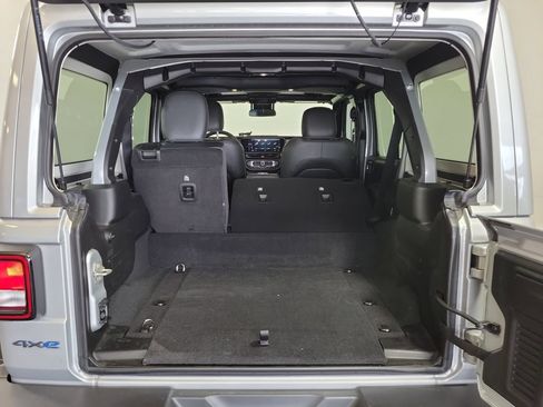 Used 2024 Jeep Wrangler Unlimited AWD/4WD image 25