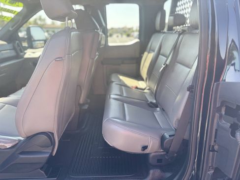Used 2021 Ford F250 XL w/ Power Equipment Group RWD image 19