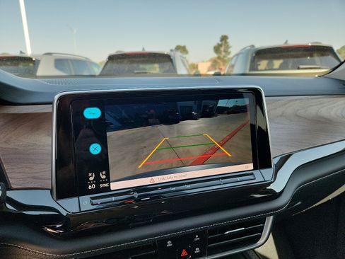 New 2026 Volkswagen Atlas SE FWD image 18