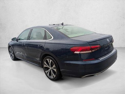 Used 2021 Volkswagen Passat 2.0T SE w/ Luggage Net & Mats Package image 7