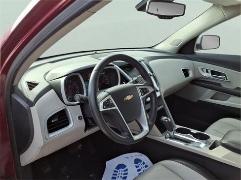 Used 2017 Chevrolet Equinox Premier w/ Enhanced Convenience Package image 12