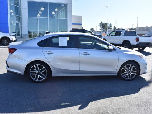 Used 2019 Kia Forte S w/ S Premium Package image 10