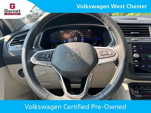 Certified 2023 Volkswagen Tiguan SE FWD image 15