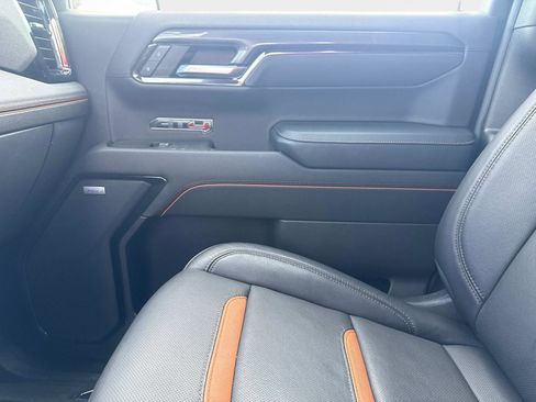 Used 2024 GMC Sierra 1500 AT4 w/ Technology Package image 23