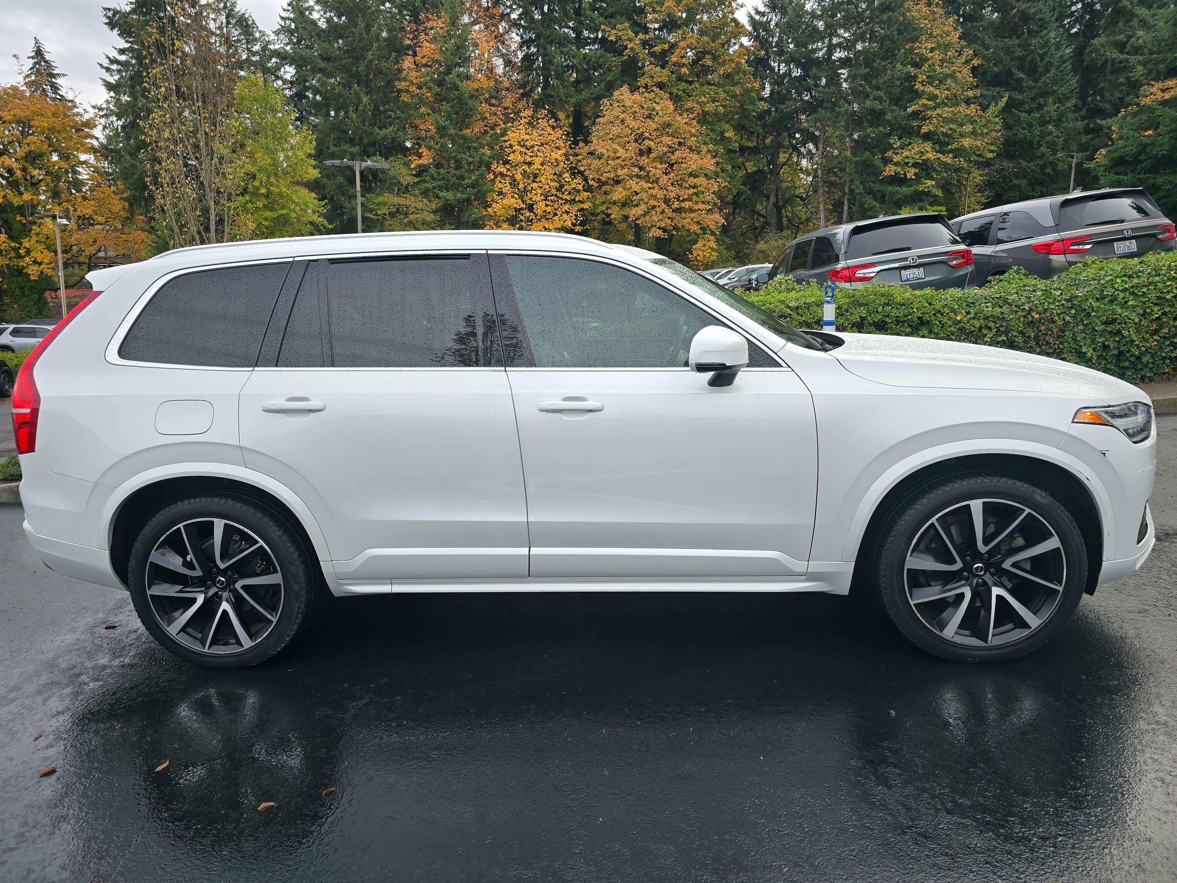 Used 2020 Volvo XC90 T6 Momentum w/ Protection Package Premier AWD/4WD image 8