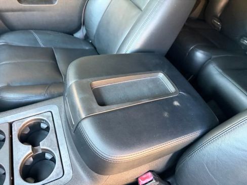 Used 2010 Chevrolet Avalanche LT w/ Regional Value Package image 20