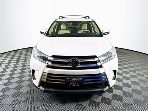 Used 2017 Toyota Highlander Limited w/ Carpet Mat Package AWD/4WD image 2