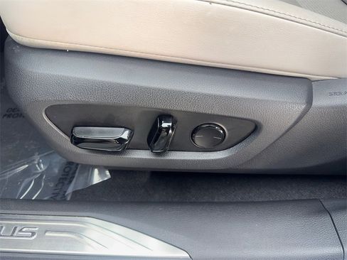 Used 2024 Lexus RX 350 Premium Plus w/ Convenience Package image 30