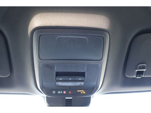 Used 2024 GMC Acadia Elevation w/ Luxury Package image 39