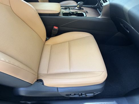 Used 2025 Lexus RX 350 Premium FWD image 43