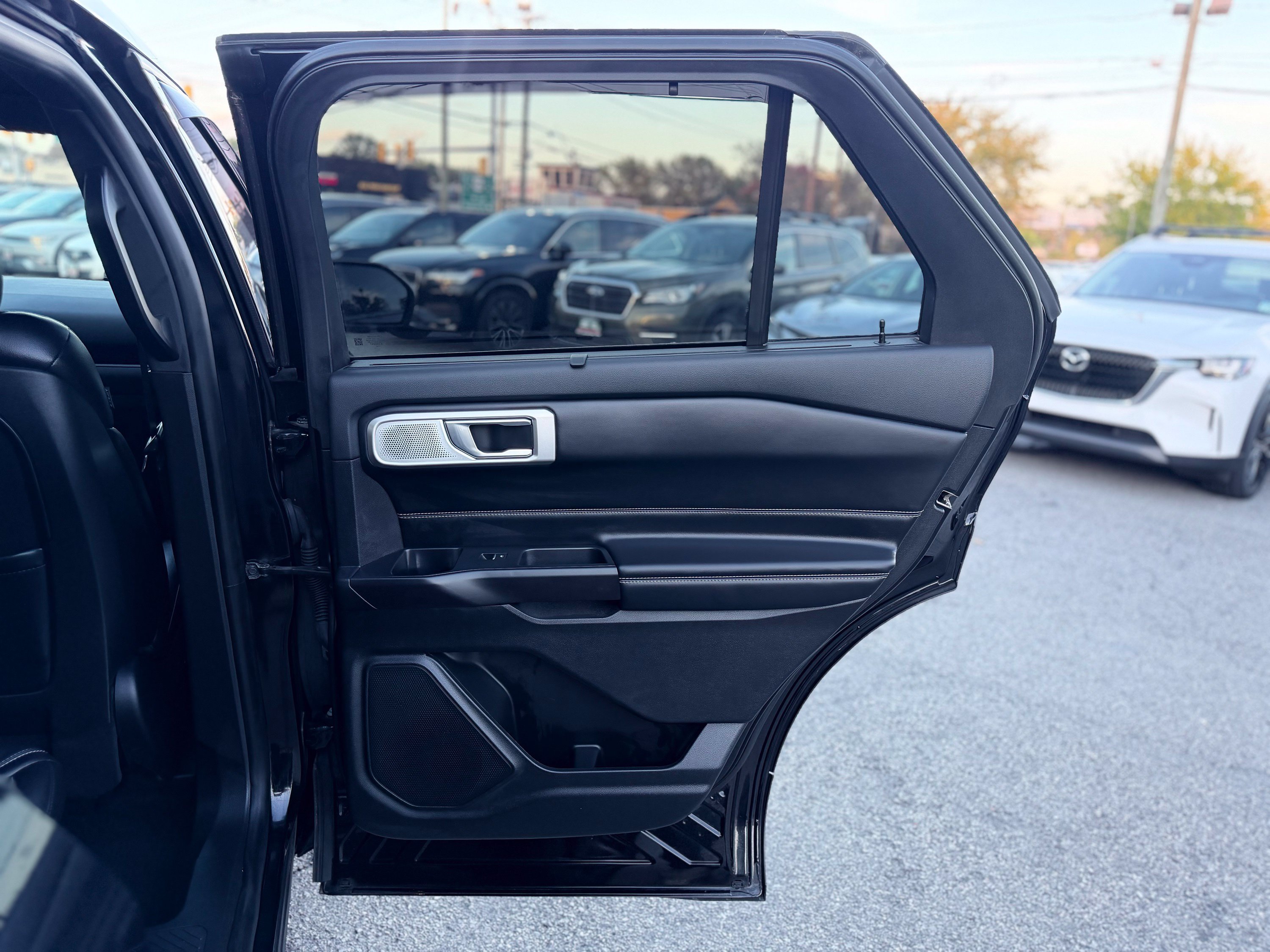 Used 2020 Ford Explorer ST w/ Premium Technology Package AWD/4WD image 21