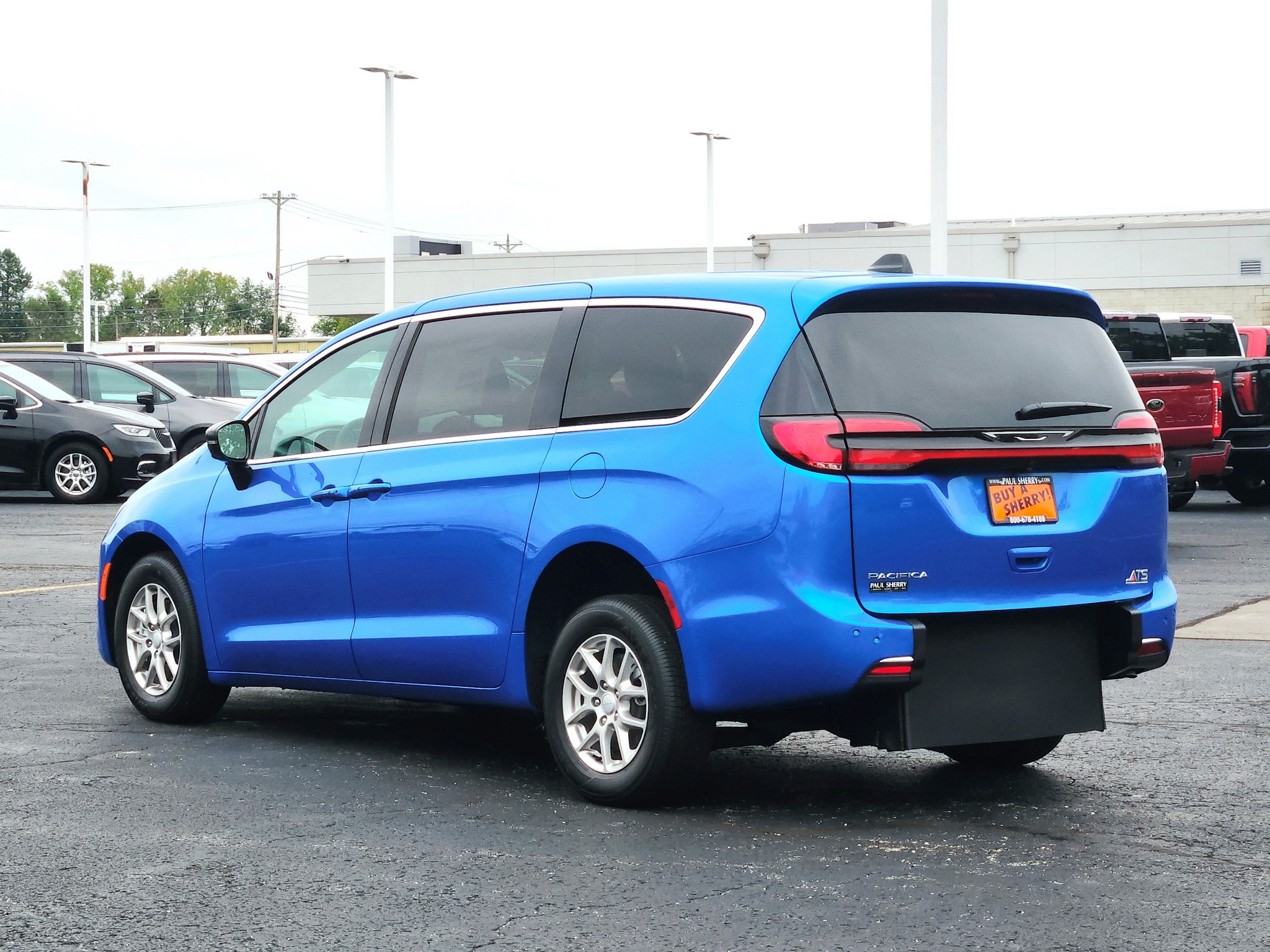 New 2027 Chrysler Pacifica Select FWD image 12