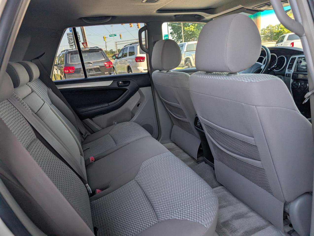 Used 2006 Toyota 4Runner SR5 RWD image 19
