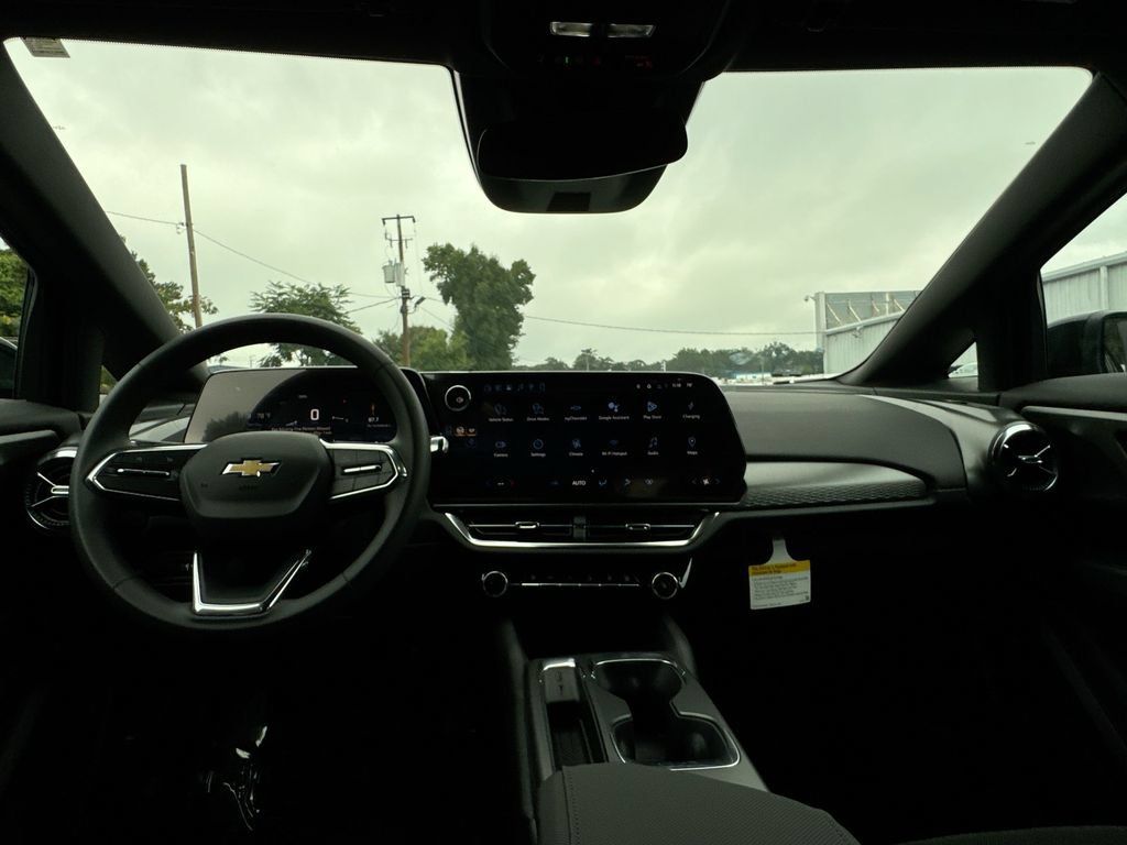 New 2026 Chevrolet Equinox EV LT FWD image 29