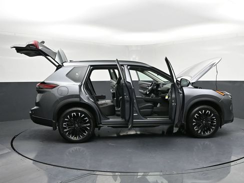 New 2026 Nissan Rogue SV image 37