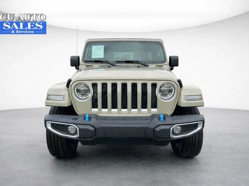 Used 2022 Jeep Wrangler Unlimited Sahara w/ Cold Weather Group image 2