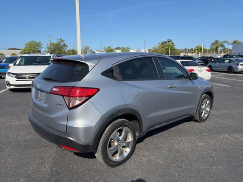 Used 2017 Honda HR-V LX image 7