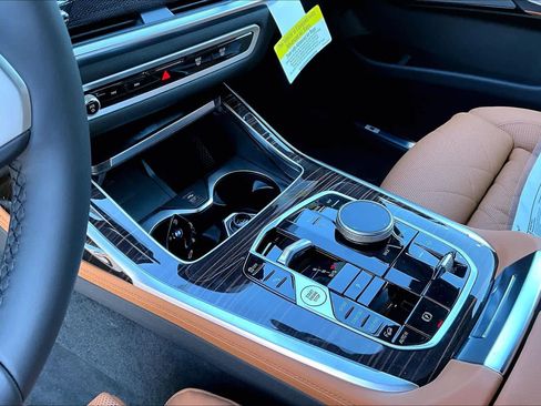 New 2026 BMW X7 xDrive40i w/ M Sport Package image 8