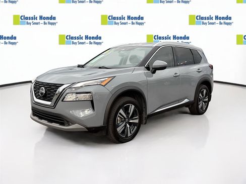 Used 2021 Nissan Rogue SL w/ Premium Package FWD image 3