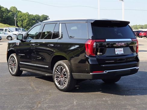 New 2025 GMC Yukon Elevation image 6