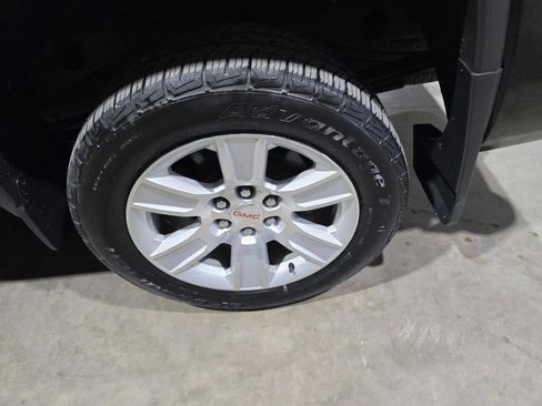 Used 2015 GMC Sierra 1500 SLE AWD/4WD image 25