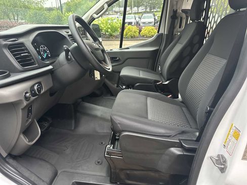 Used 2025 Ford Transit 250 Low Roof w/ Exterior Upgrade Package RWD image 13