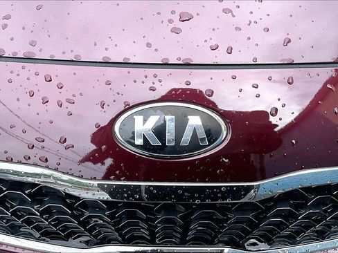 Used 2018 Kia Forte LX FWD image 29