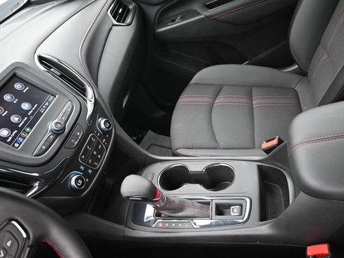 Used 2024 Chevrolet Equinox RS FWD image 19