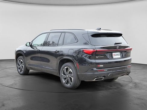 Used 2025 Buick Enclave Sport Touring AWD/4WD image 8