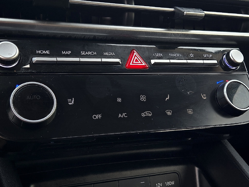 Used 2025 Hyundai Tucson SEL FWD image 16
