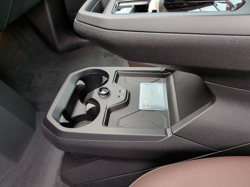 New 2026 BMW iX xDrive45 image 40