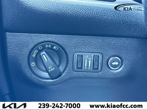 Used 2021 Dodge Challenger R/T w/ Blacktop Package image 32