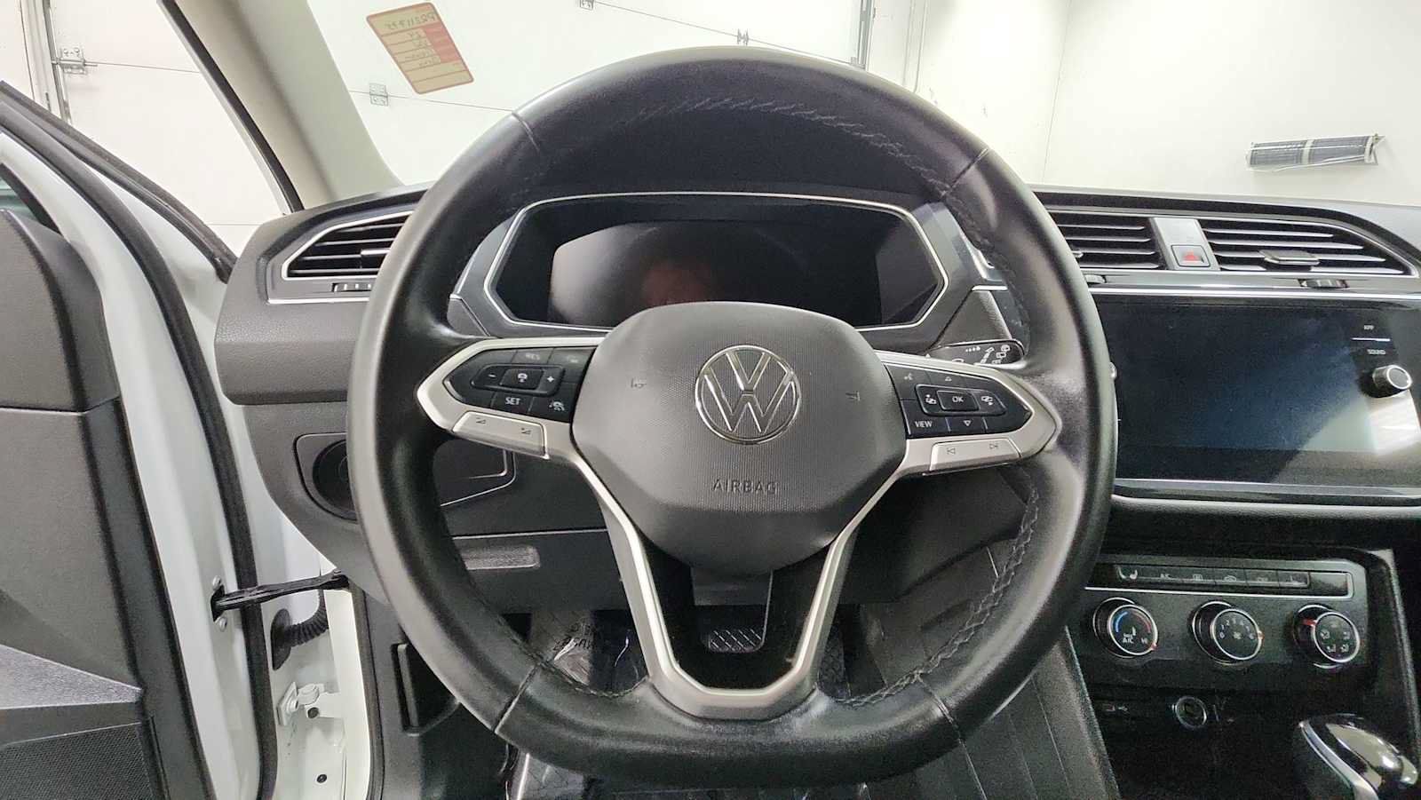 Used 2024 Volkswagen Tiguan Wolfsburg Edition AWD/4WD image 16