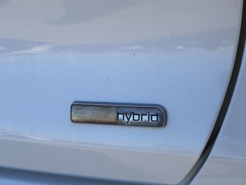 Used 2019 Kia Niro S Touring image 16