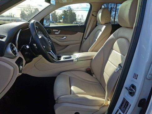 Used 2021 Mercedes-Benz GLC 300 GLC 300 image 10