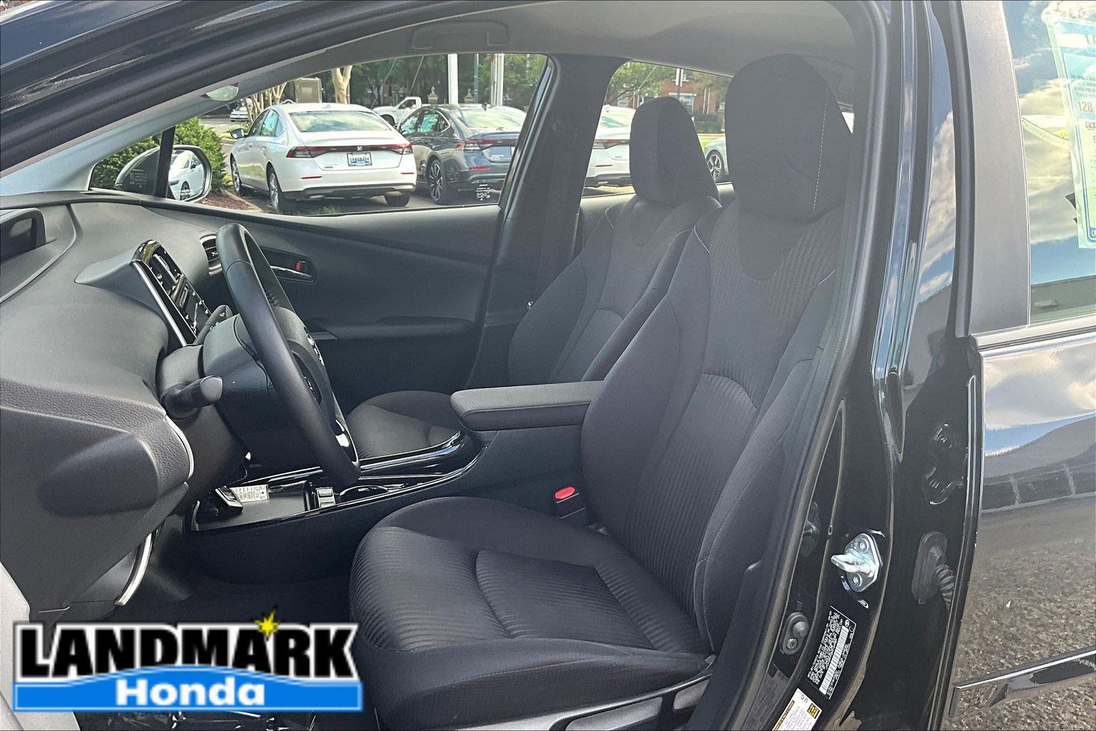 Used 2021 Toyota Prius Prime LE w/ Carpet Mat Package (TMS) FWD image 26