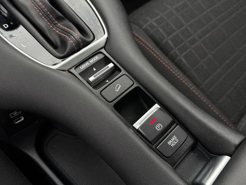 Certified 2024 Honda HR-V Sport image 21
