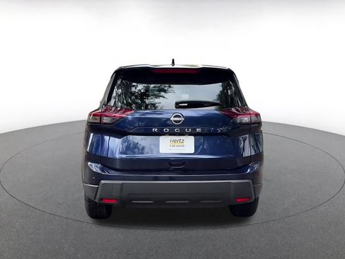 Used 2025 Nissan Rogue SV image 12
