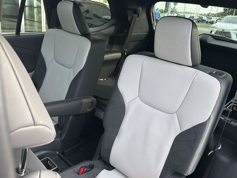 Certified 2026 Lexus TX 500h AWD w/ Technology Package image 32