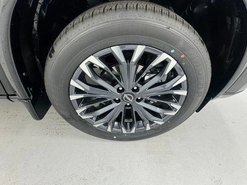 New 2026 Nissan Rogue Platinum AWD/4WD image 10