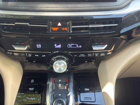 Used 2025 Acura MDX w/ Technology Package FWD image 17