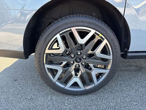 New 2026 Ford Expedition Max Platinum w/ Platinum Ultimate Package image 9
