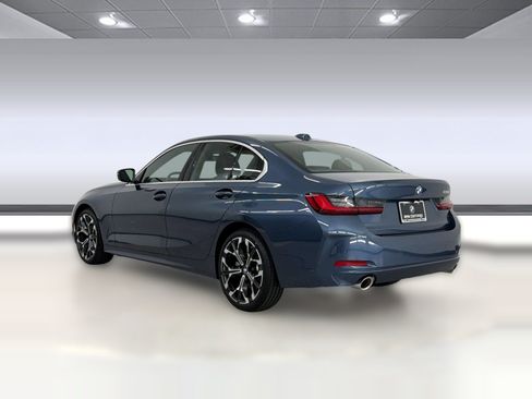 Used 2025 BMW 330i Sedan RWD image 3