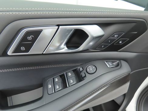 Certified 2026 BMW X5 sDrive40i w/ Climate Comfort Package image 24