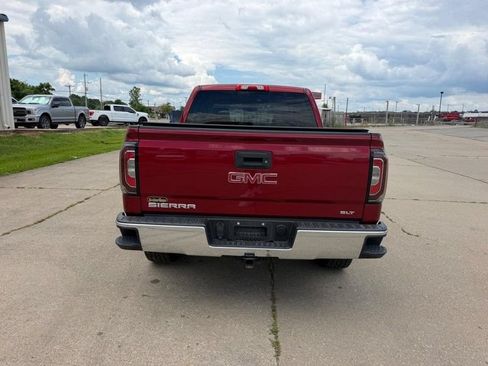 Used 2018 GMC Sierra 1500 SLT w/ SLT Premium Package AWD/4WD image 4