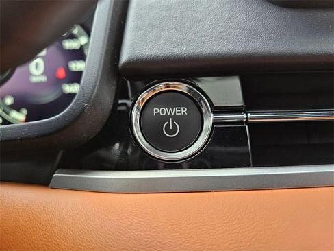 New 2025 Mitsubishi Outlander SEL image 9